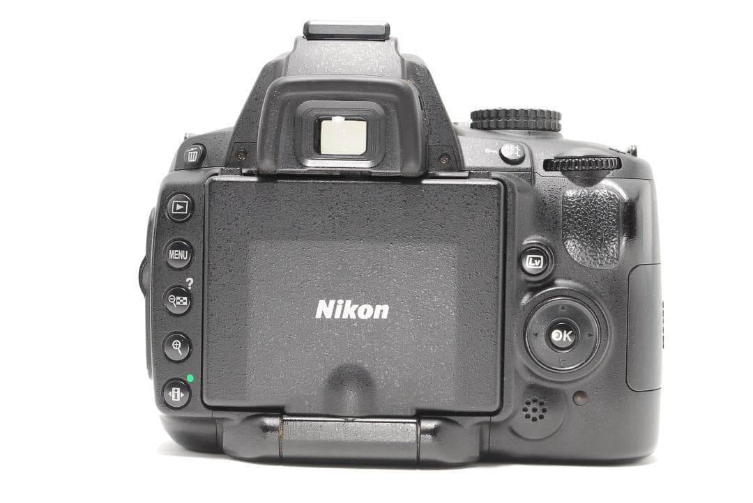 【美品】Nikon D5000　スマホ転送　動画も写真も撮れる　バリアングル液晶