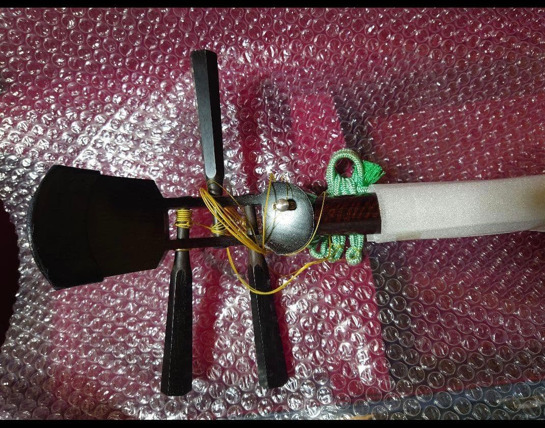 短棹三味線（棹全体に綺麗な虎斑あり）胴掛け付き 配送料¥1700込