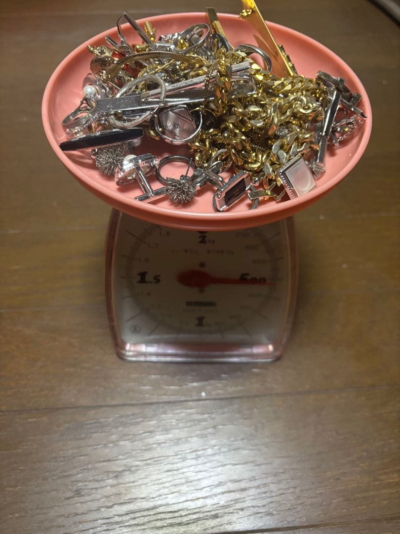 アクセサリー イミテーション まとめ売り 500g ジャンク - メルカリ