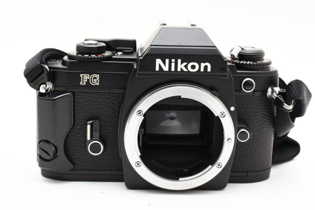 新品級 NIKON FG ブラック フィルムカメラ　モルト新品交換済 B528