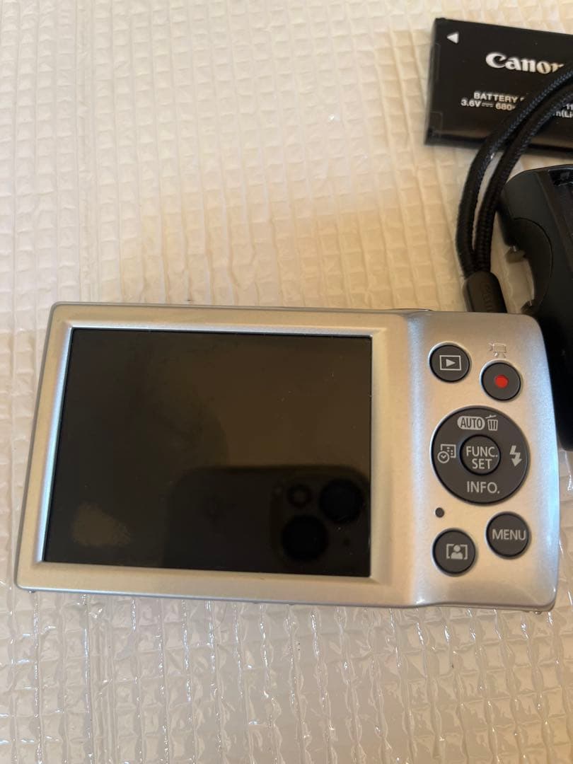 Canon IXY200 デジタルカメラ