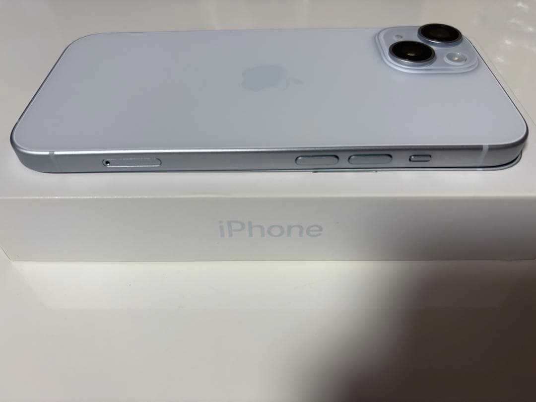 Apple iPhone 15 128GB ブルー