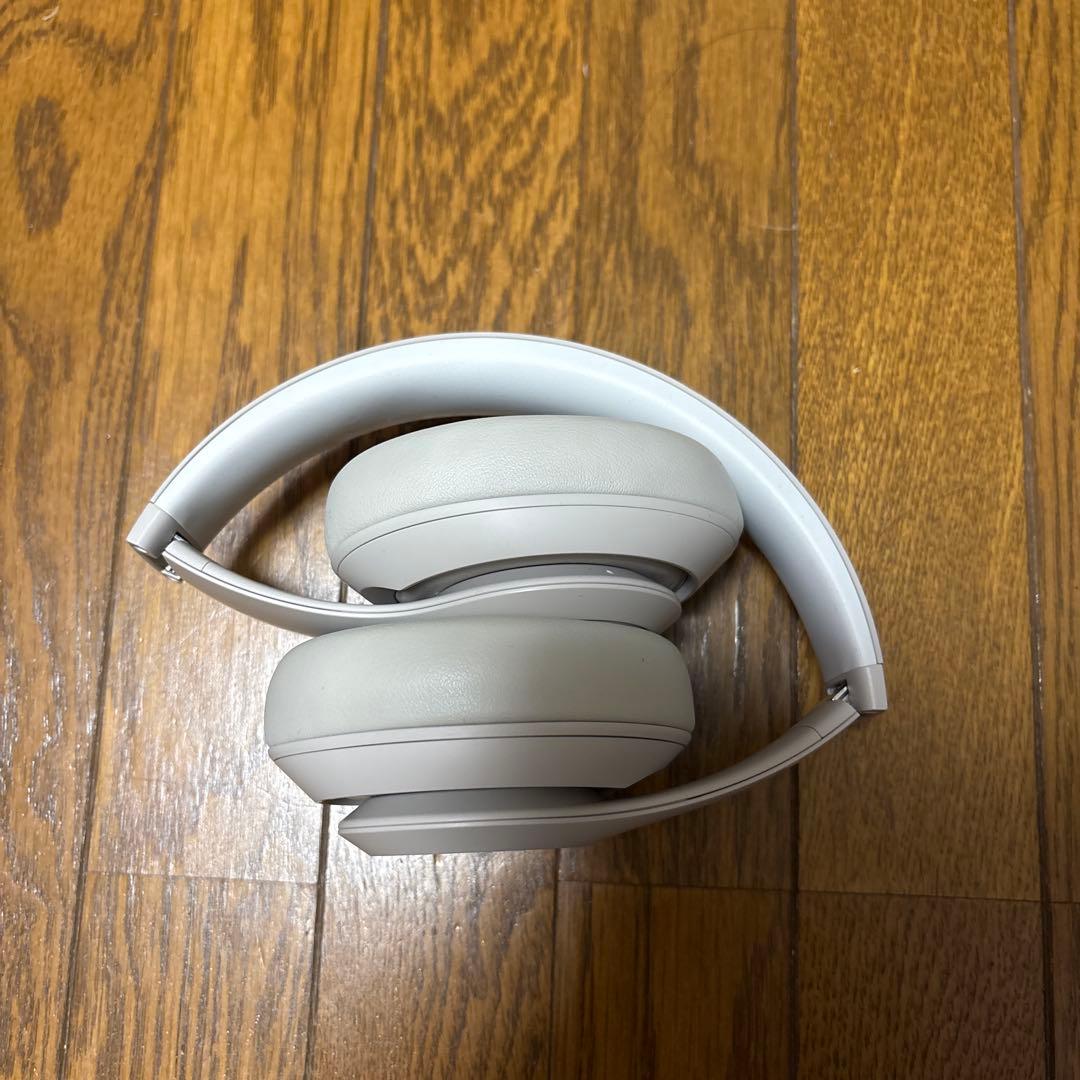 【beats studio pro】ホワイト ワイヤレスヘッドホン