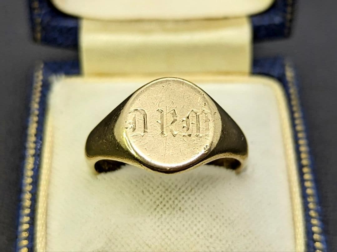 UK K9 ゴールド シグネットリング 17号 英国 モノグラム 1943年 - メルカリ