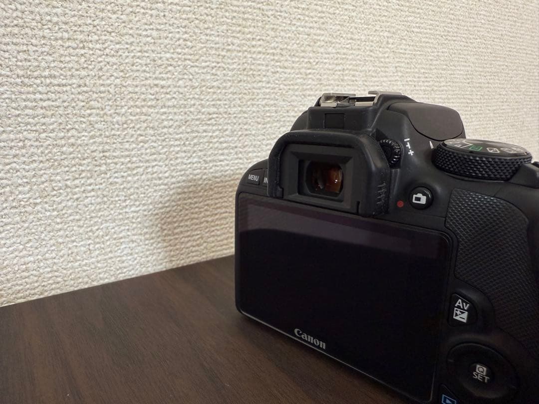 黒*ジ様 Canon EOS Kiss X7 デジタル一眼レフ 本体