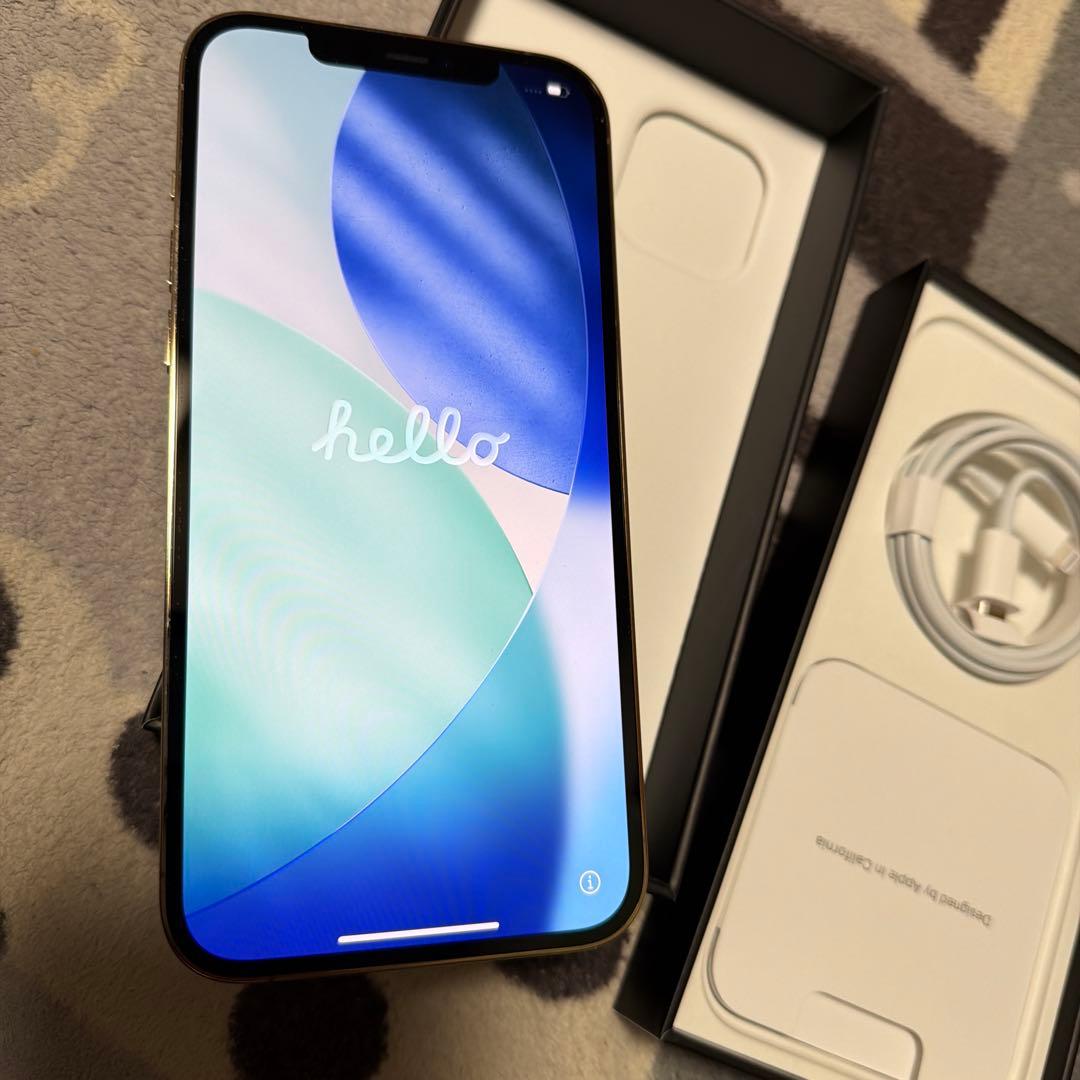 中古美品　iPhone 12 pro max 256 GB cold