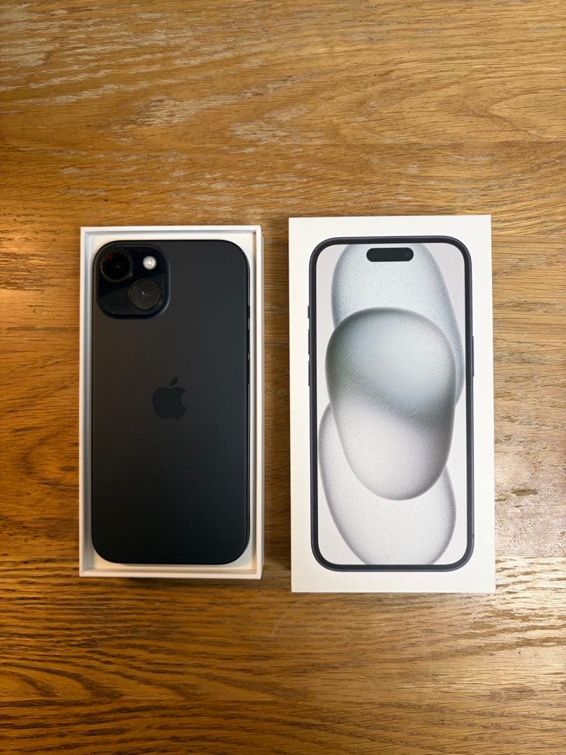 Apple iPhone 15 128GB ブラック SIMフリー　本体 箱付き