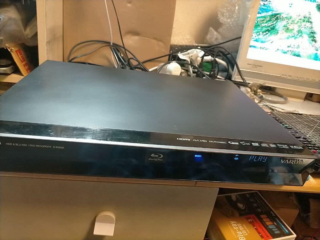 東芝HDD＆BLレコーダー　D-B305K・リモコン+HDMI付