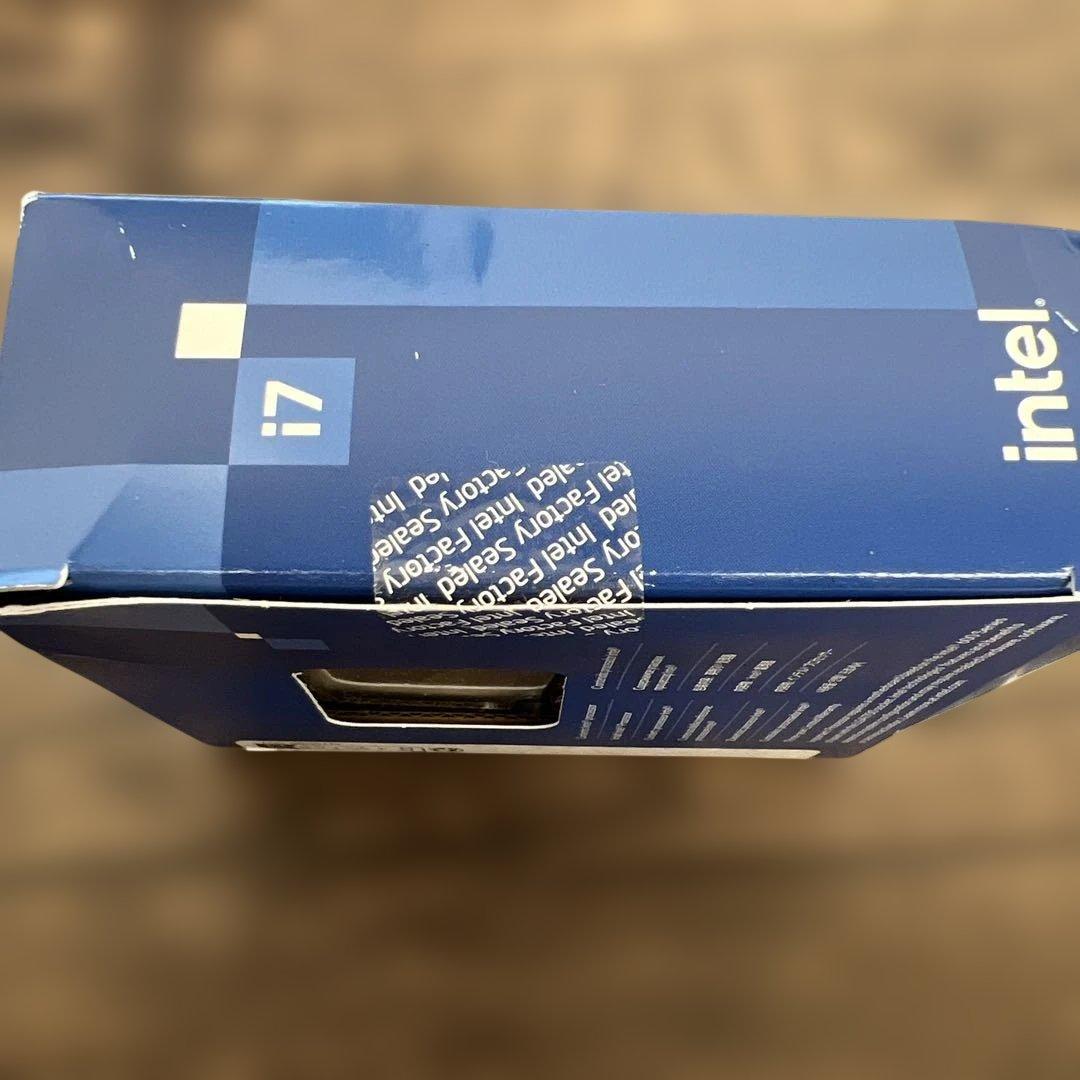 261046 Intel Corei7 プロセッサー 12700KF第12世代