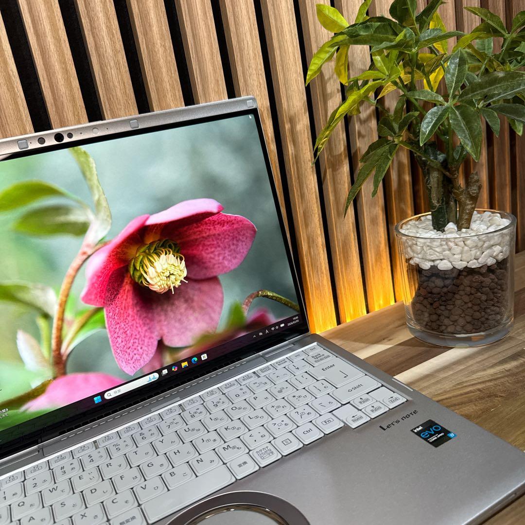 準美品 タッチパネル式‼️Let's note FV1☘最高峰i7☘ノートパソコン