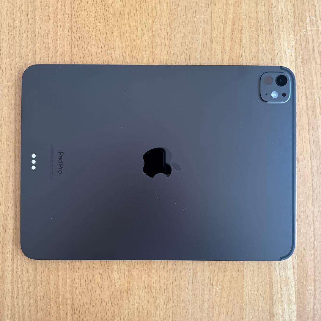 m*y様 iPad pro 11インチ M4 Magic KeyBoard付き