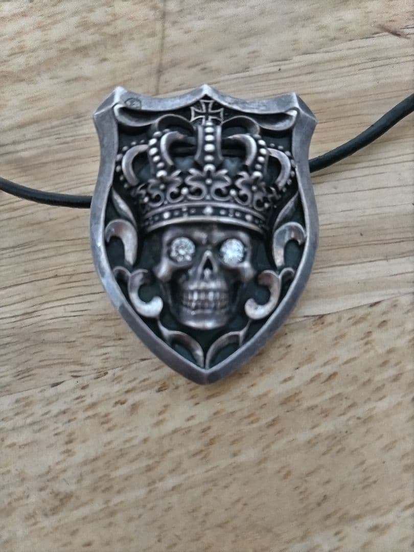 justin davis　ジャスティンデイビス　スカルシールドペンダント CROWN SHIELD ペンダント | ジャスティン デイビス（JUSTIN DAVIS