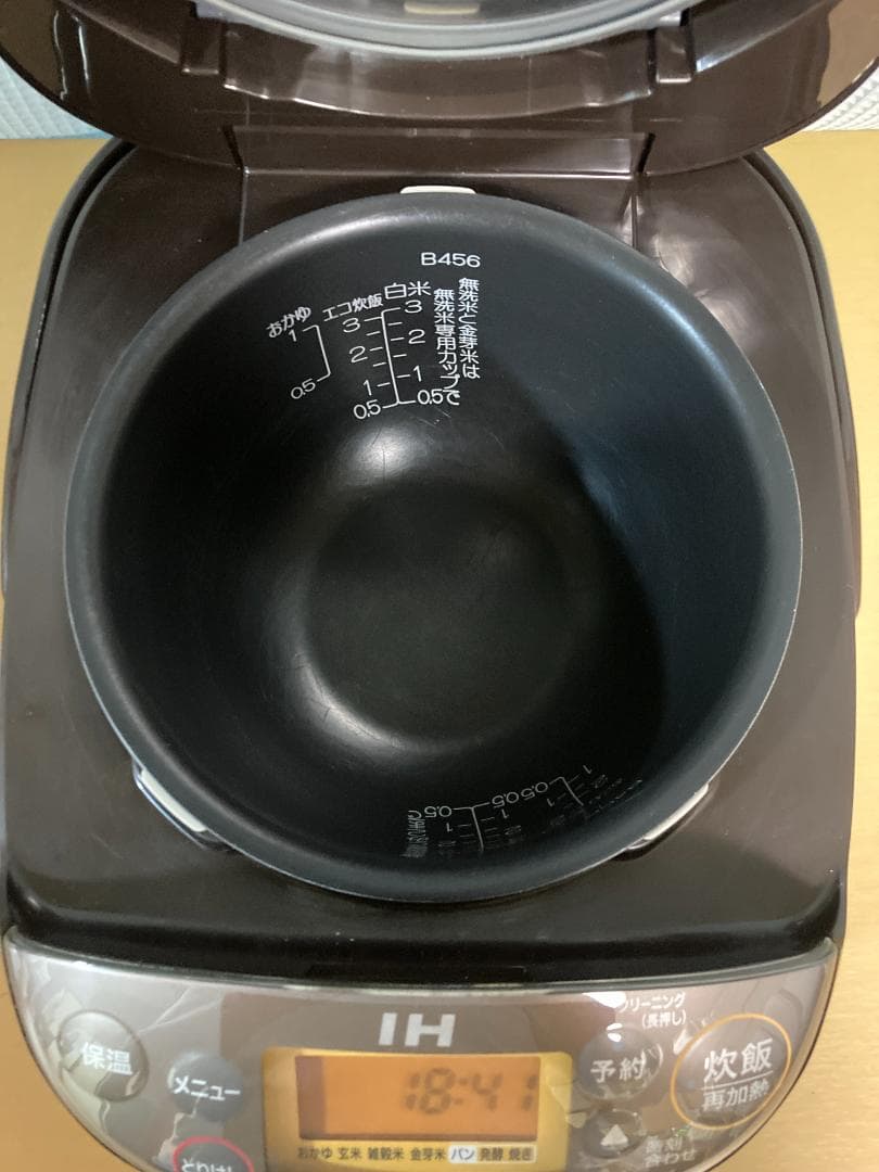 ★美品★象印 IH炊飯ジャーIH炊飯器 NP-GJ05 0.54L　2019年製