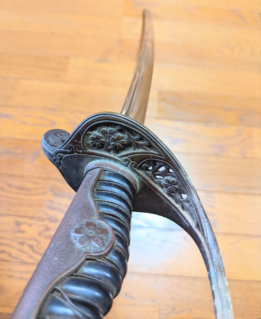 当時物】旧日本軍 帝国陸軍 軍刀 指揮刀 模造刀 模造刀身 サーベル【刀