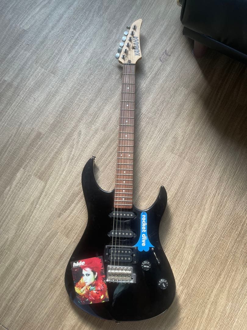 Yamaha エレキギター ブラック hideアート付き Yamaha エレキギター ブラック hideアート付き | 激安通販のイーサプライ