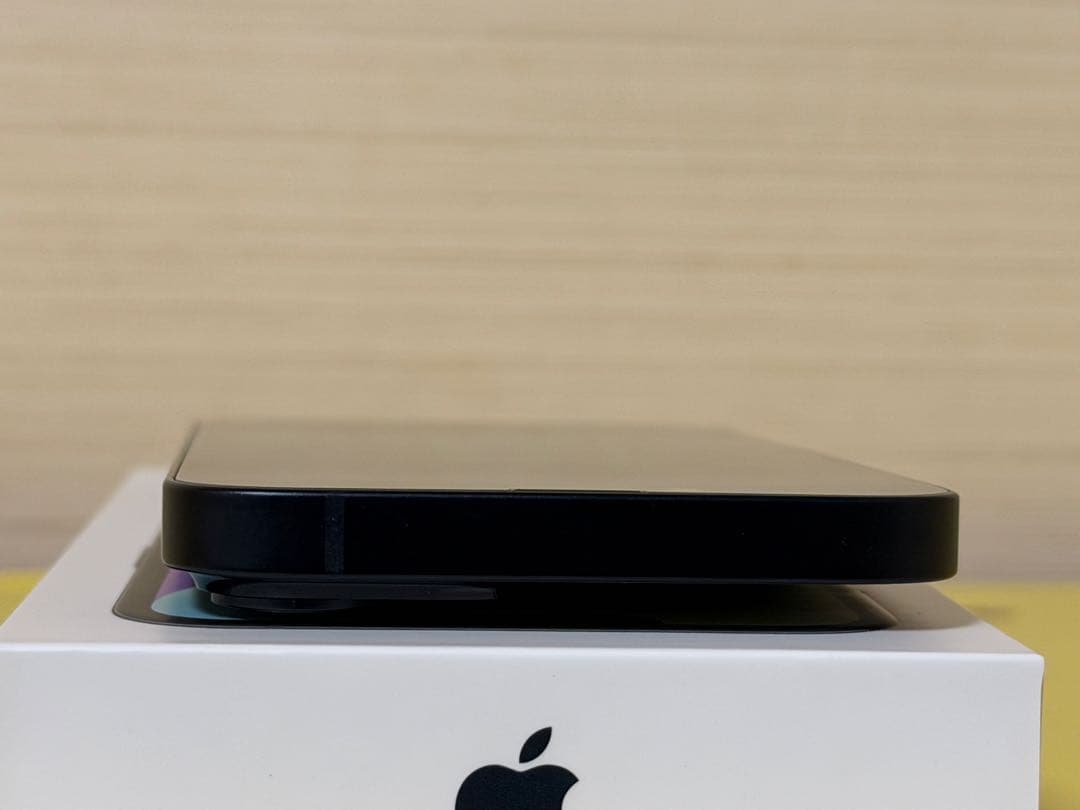 Apple iPhone14 国内版 SiMフリー バッテリー最大容量 100%