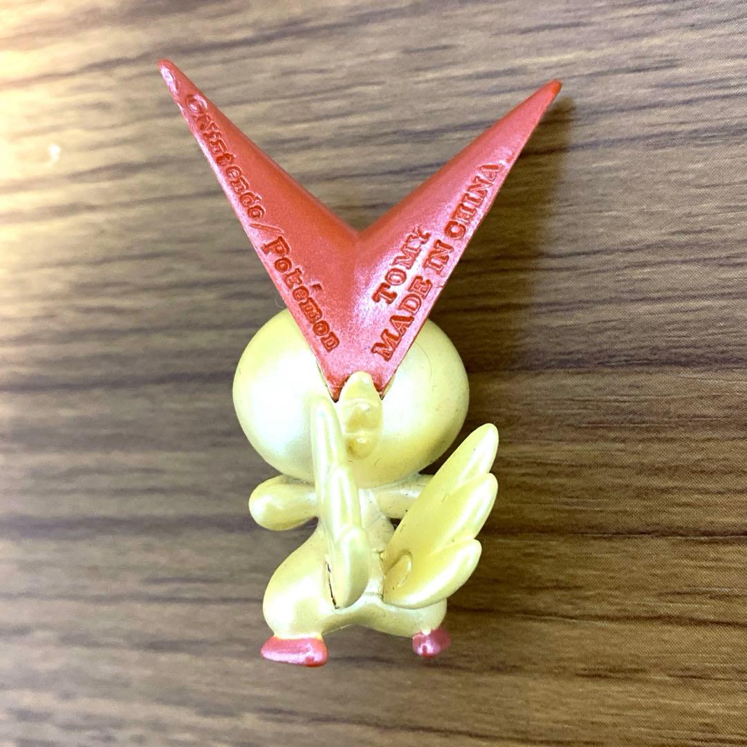 当選品／希少】ポケモン モンコレ ビクティニ メタリックカラー