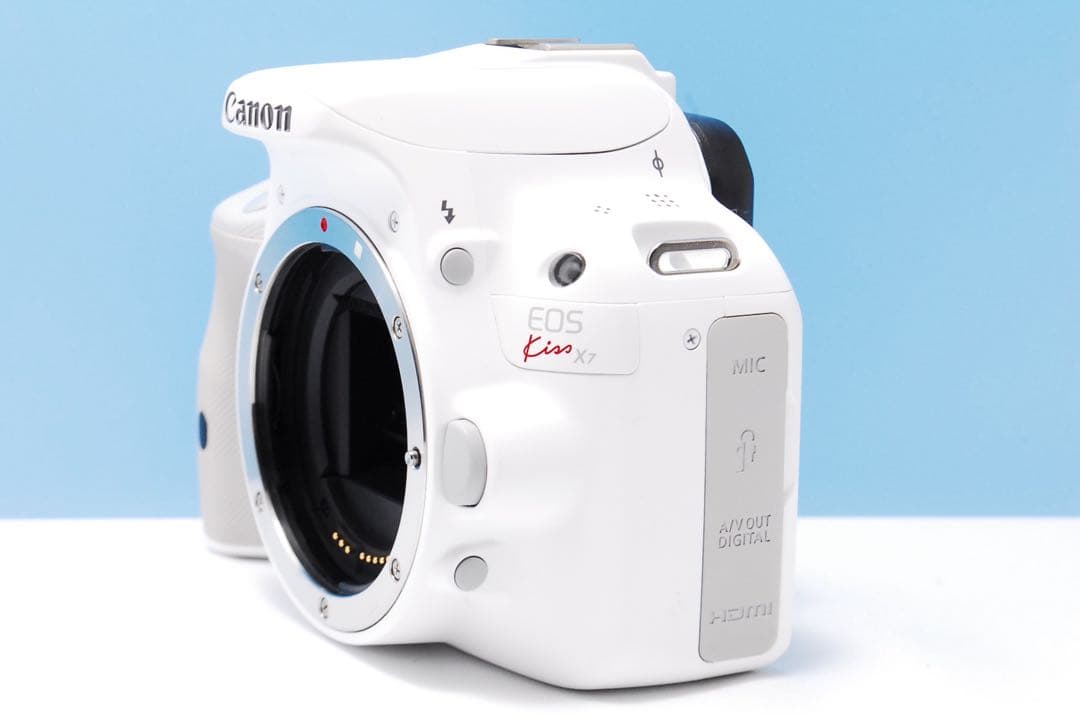 【ショット数少ない】Canon Kiss x7 ホワイト 手ぶれ補正 初心者