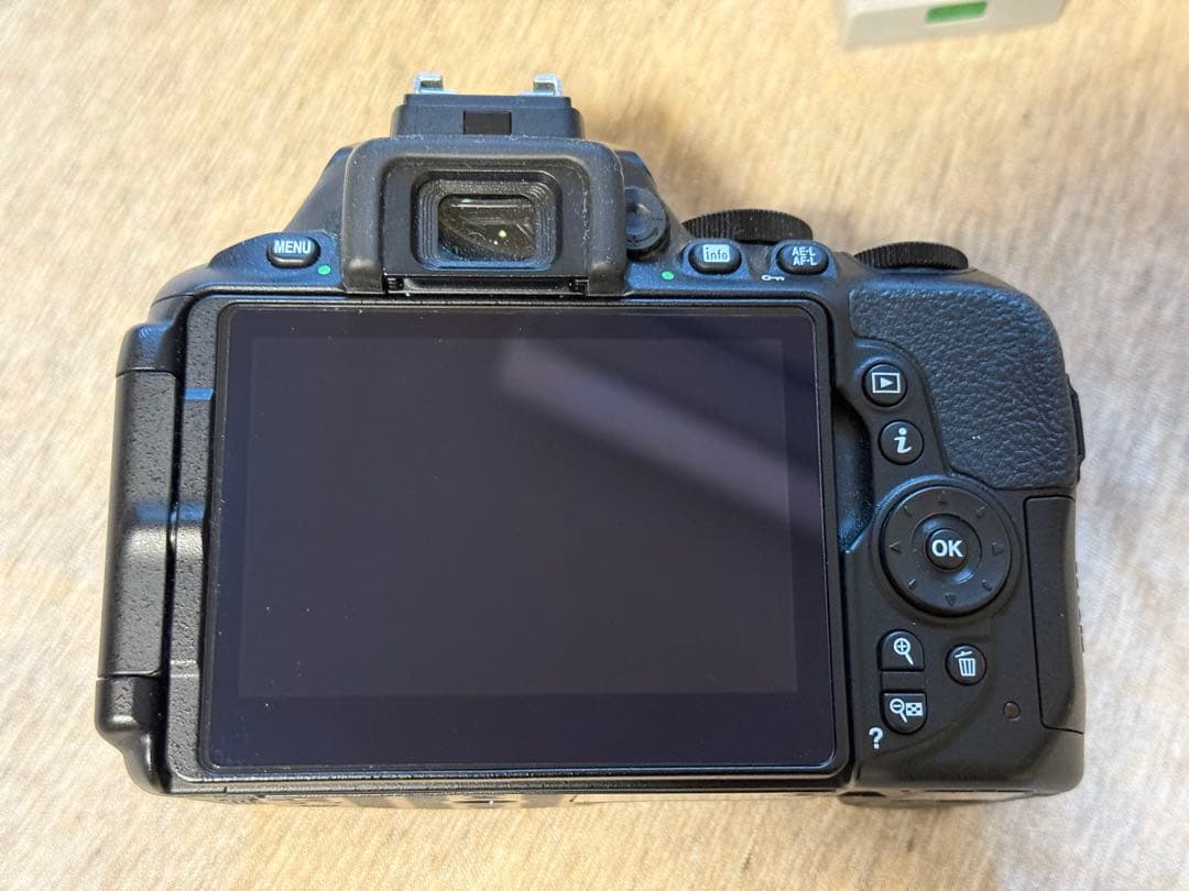 ■ 美品 ■ ニコン　Nikon D5600 ボディ ≪S数6356回≫
