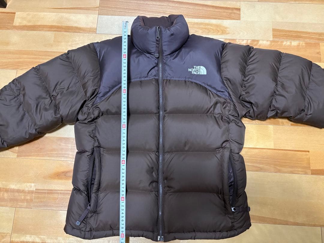 超希少モデル！】ケンダル・ジェンナー着用 ヌプシ 700 ブラウン 茶色