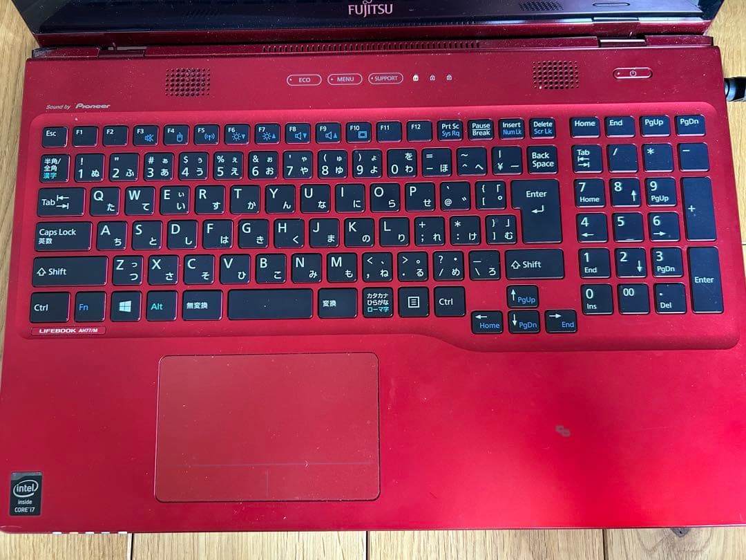 Fujitsu LIFEBOOK AH77/M レッド