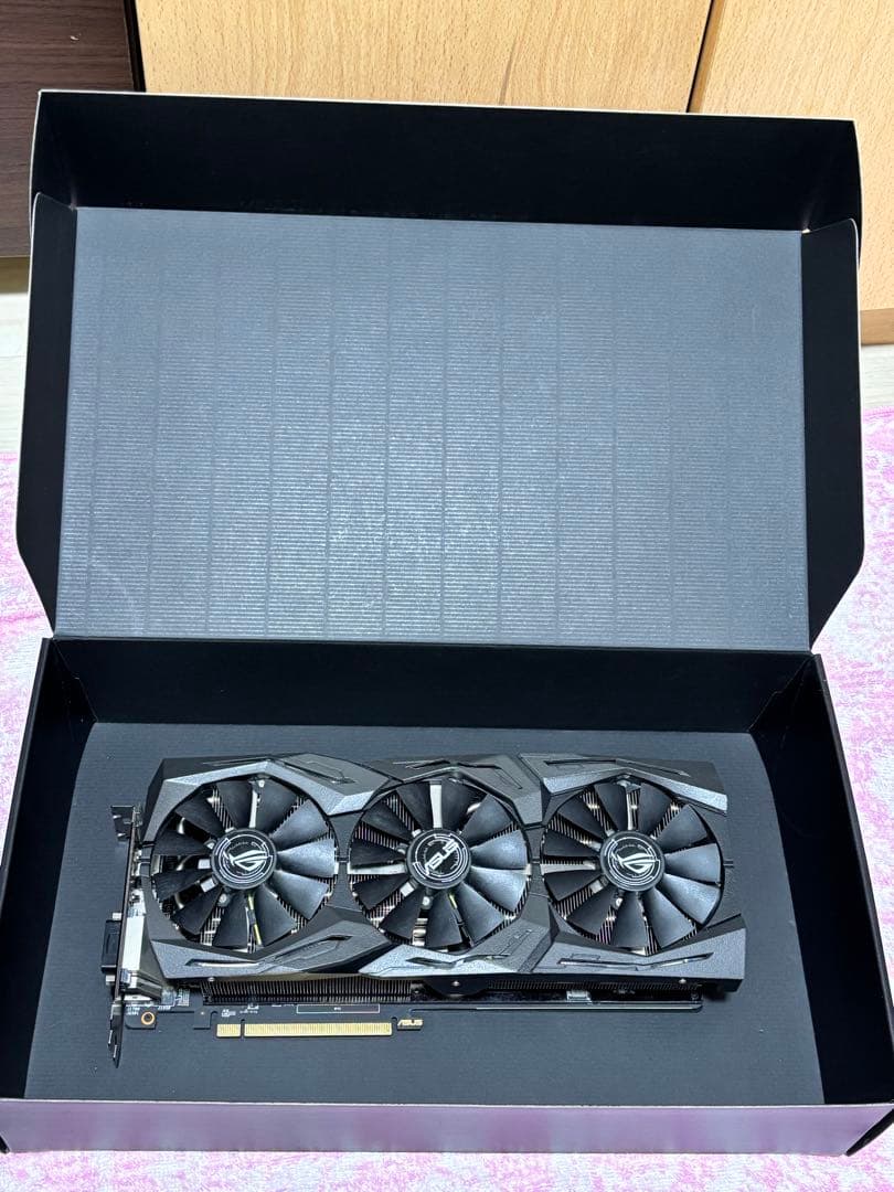 グラフィックボード・グラボ・ビデオカード ASUS STRIX Gaming Radeon RX 580