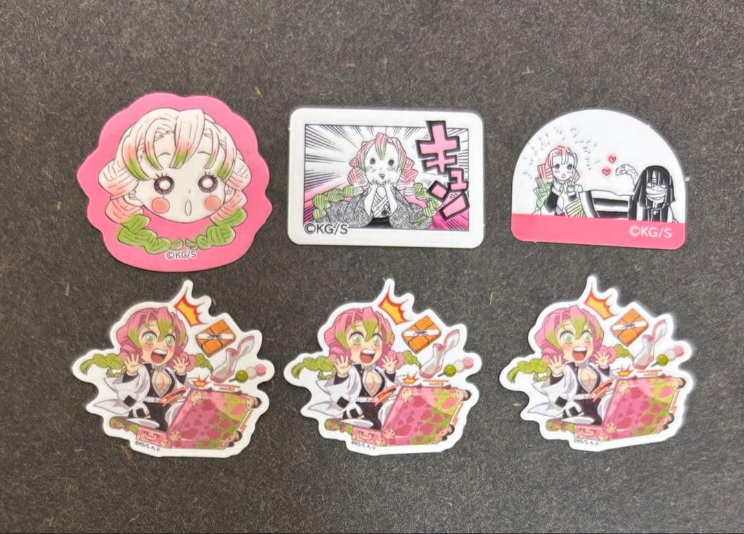 鬼滅の刃 ハートアップ 甘露寺蜜璃 缶バッジ 鬼滅の刃』バースデイ缶バッジ 甘露寺蜜璃 BF2: アクセサリー類