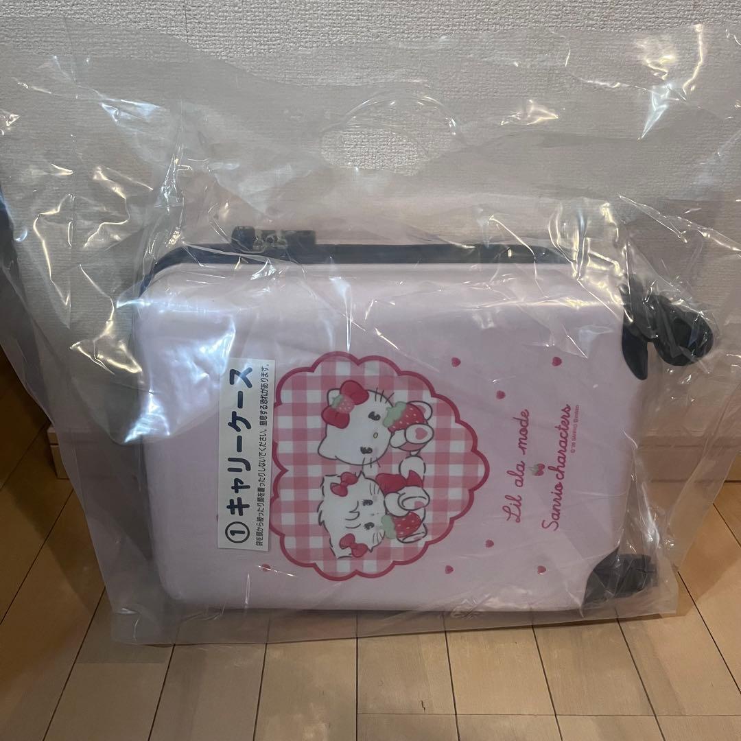 mikko × サンリオ 一番くじ キャリーケース - メルカリ