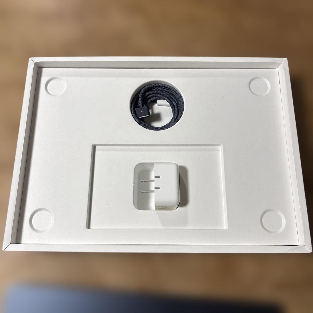 MacBook Air M3 13インチ 8GB 512GB 美品