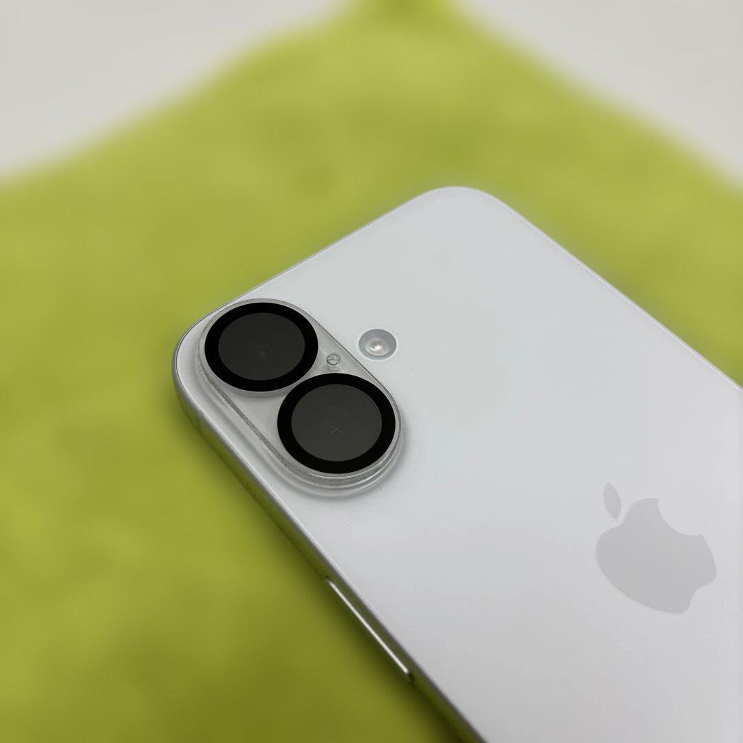 中古超美品 iPhone16 128GB SIMフリー バッテリー 100%