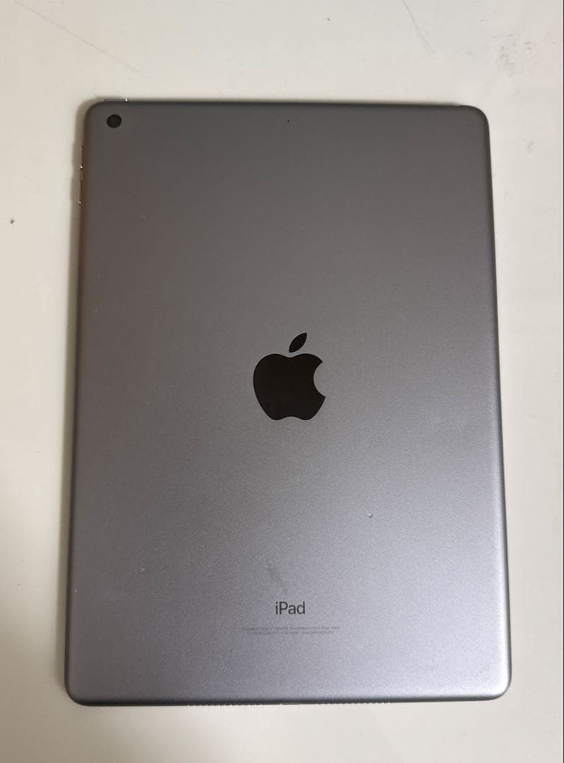 Apple iPad (第6世代) スペースグレー 32GB Wi-Fi