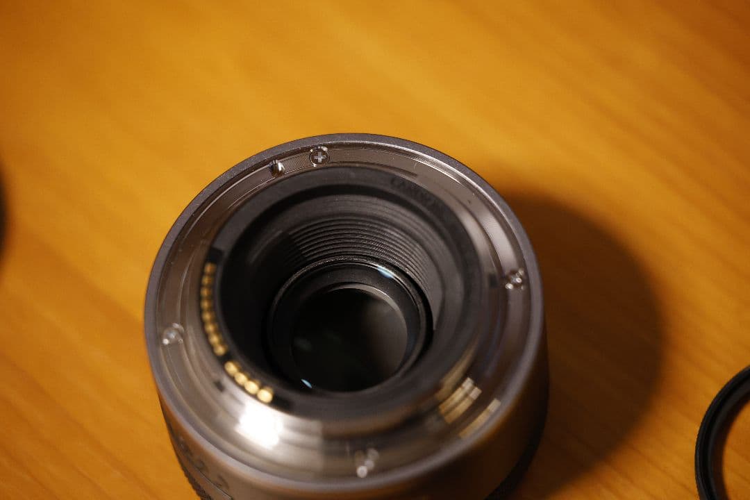 canon 50mm RF f1.8 レンズおまけフード、レンズ保護フィルター