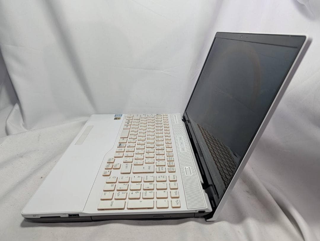 富士通 LIFEBOOK AH53/D1 i7/8GB/SSD256GB