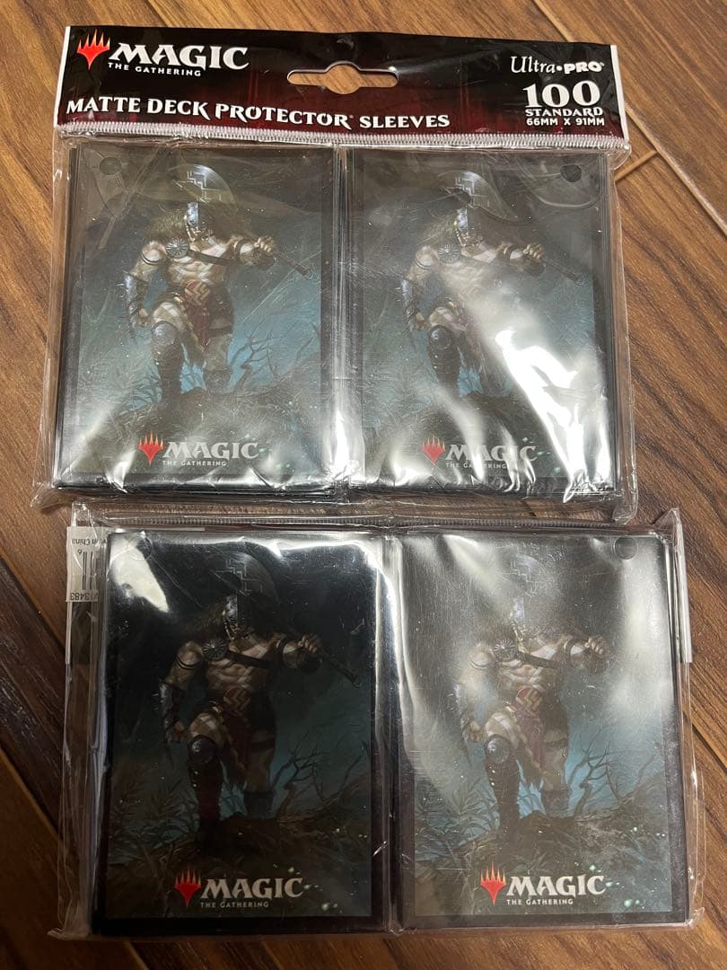 Magic The Gathering マットデッキプロテクター 合計700枚