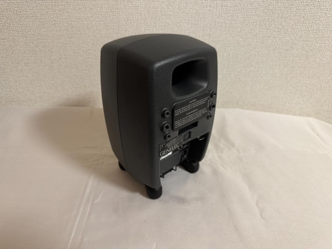 GENELEC 8010AP アクティブスピーカー グレー 2本ペア
