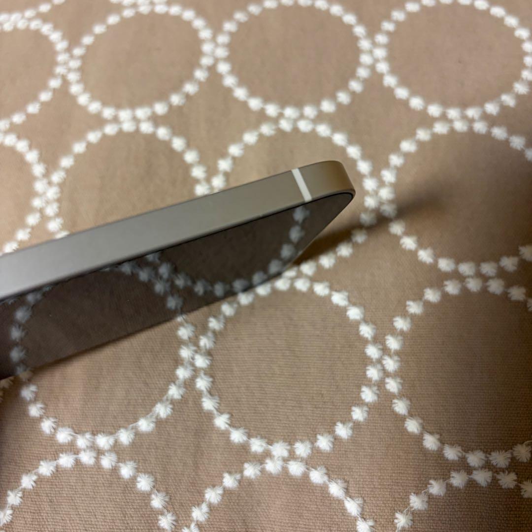 【美品】 Apple iPhone 12 256GB 本体 ホワイトSIMフリー