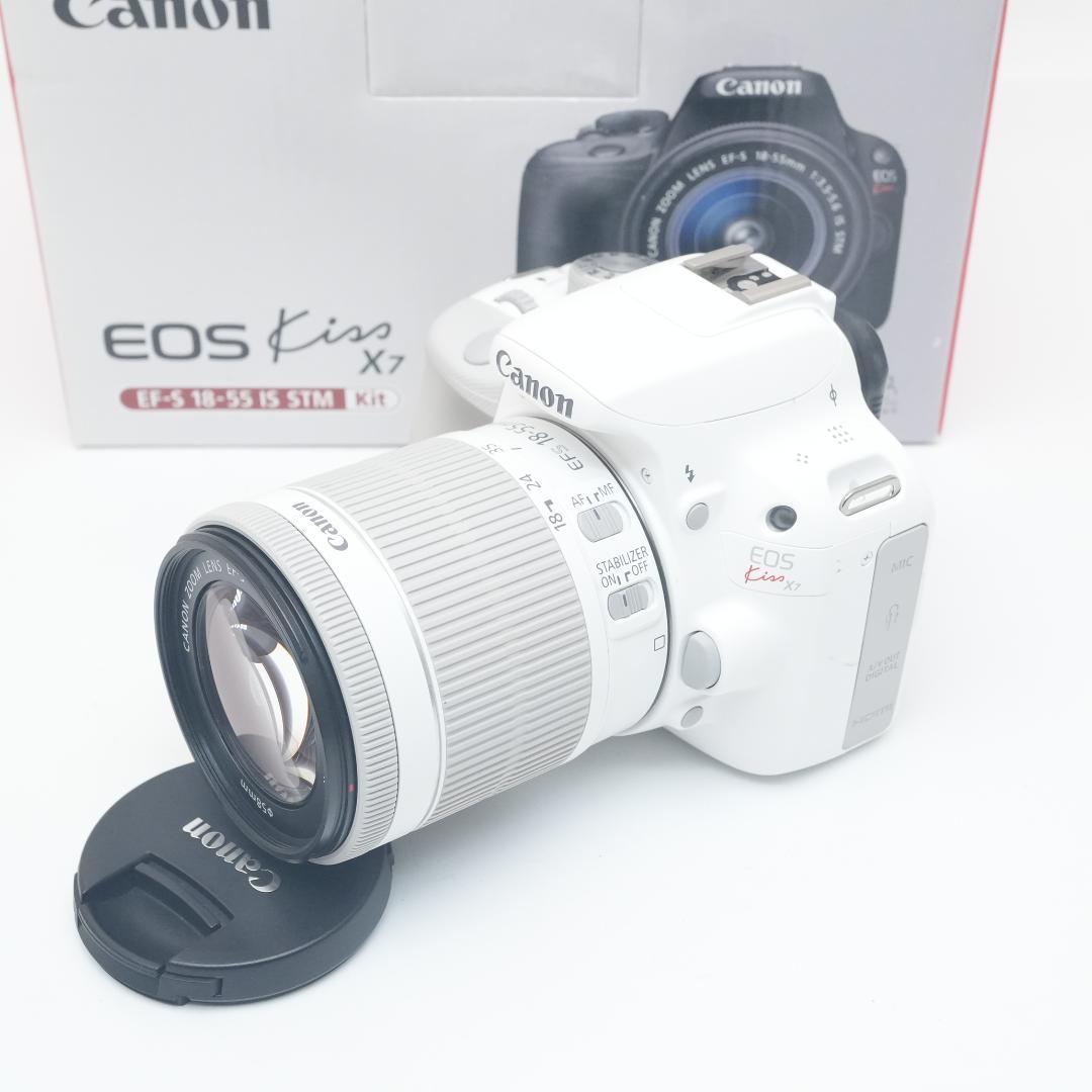 Canon EOS kiss X7ホワイレンズキット キヤノン、ホワイト色で統一した「EOS Kiss X7」ダブルレンズキット