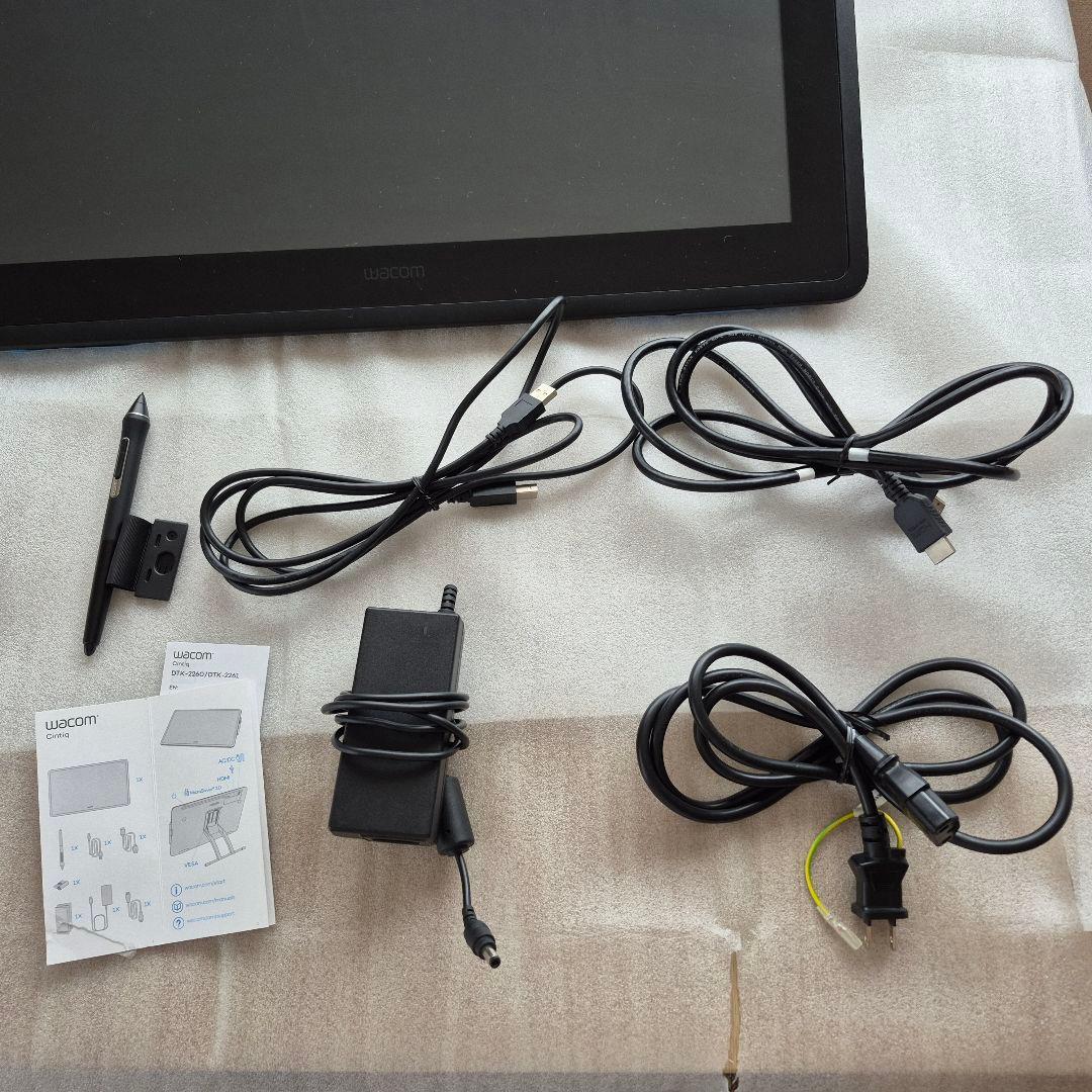 ワコム 液タブ Wacom Cintiq 22 DTK-2260