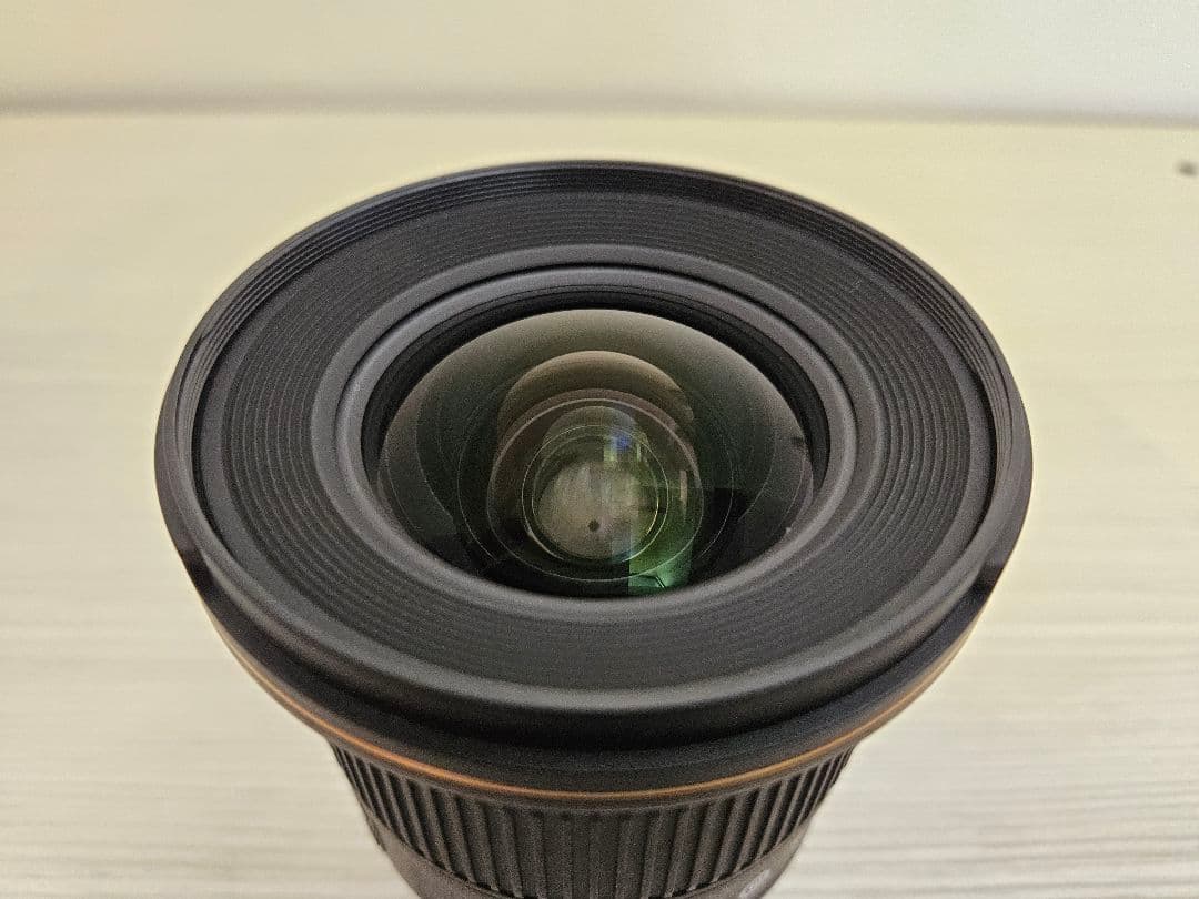 Nikon AF-S NIKKOR 20mm F1.8G ED　単焦点　大口径