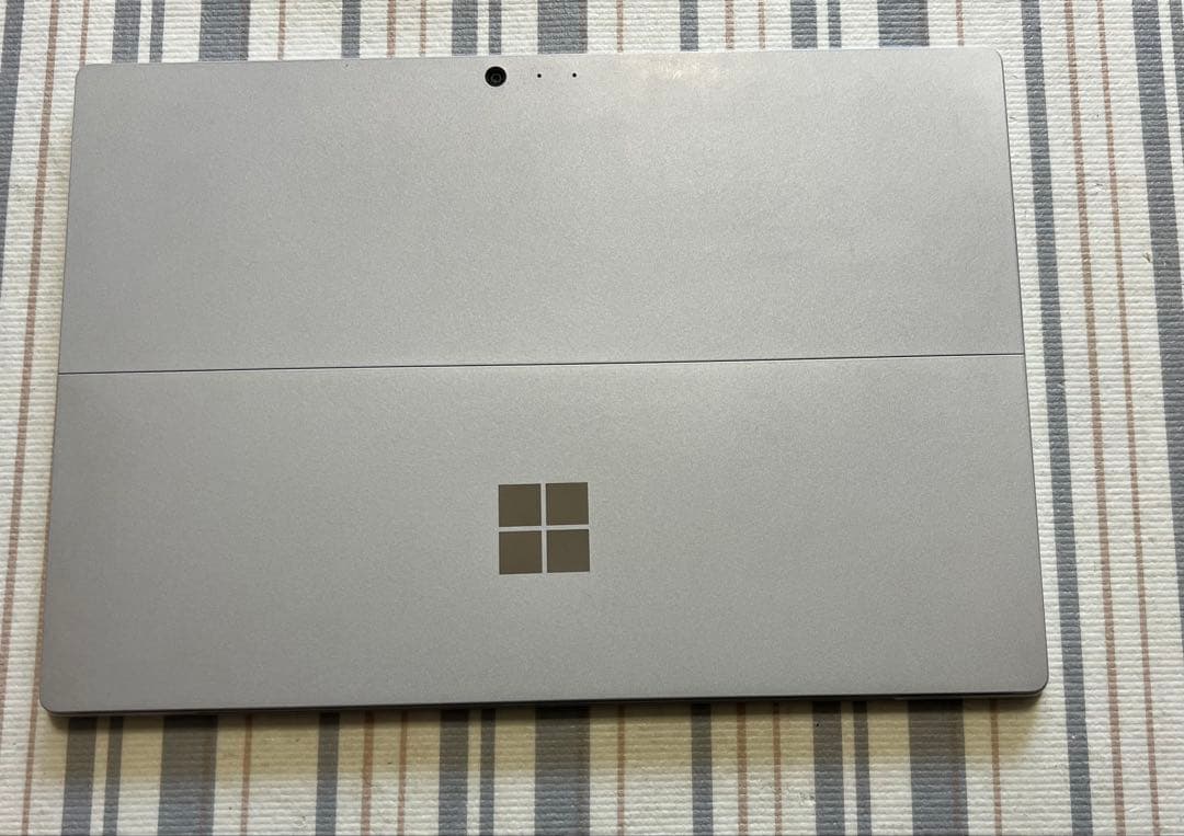 Microsoft Surface Pro (第5世代) 2017 CoreM3