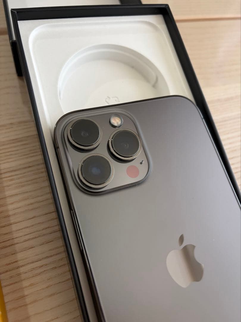 超美品、Apple iPhone 13 Pro max 256GB グラファイト