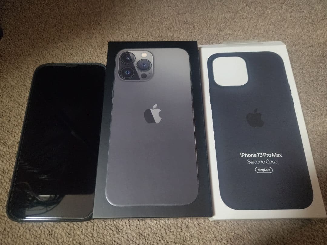 iPhone 13 Pro Max グラファイト 256GB +純正ケース iPhone13 Pro MAX 純正レザーケースレビュー！MagSafe対応で抜群の高級