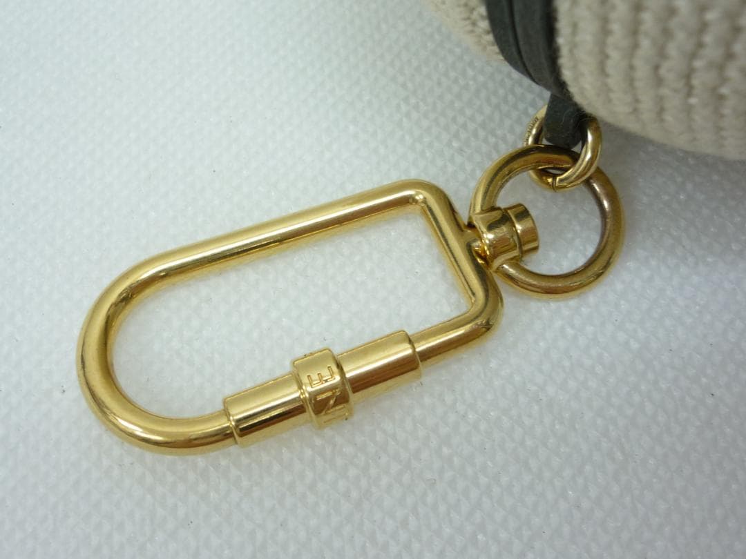 CELINE セリーヌ ボールデザイン クロシェ エアポッズプロ ケース a