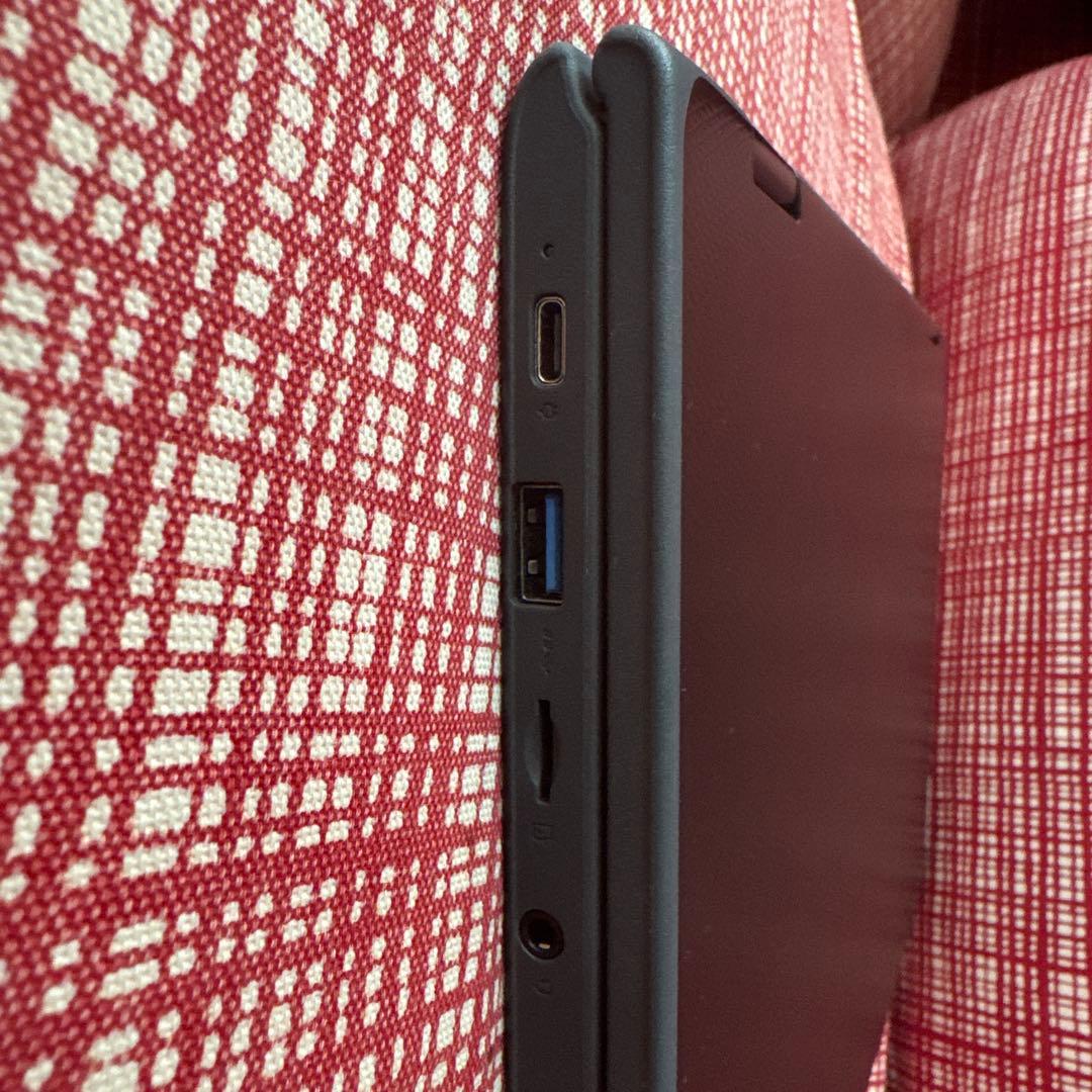 Lenovo 300e Chromebook2nd Gen 充電器付き