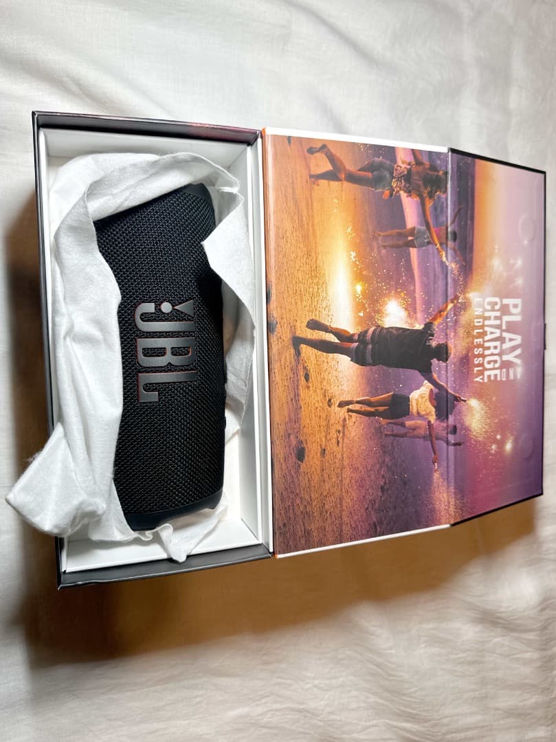 JBL CHARGE 5 Bluetoothスピーカー（防水・高音質）