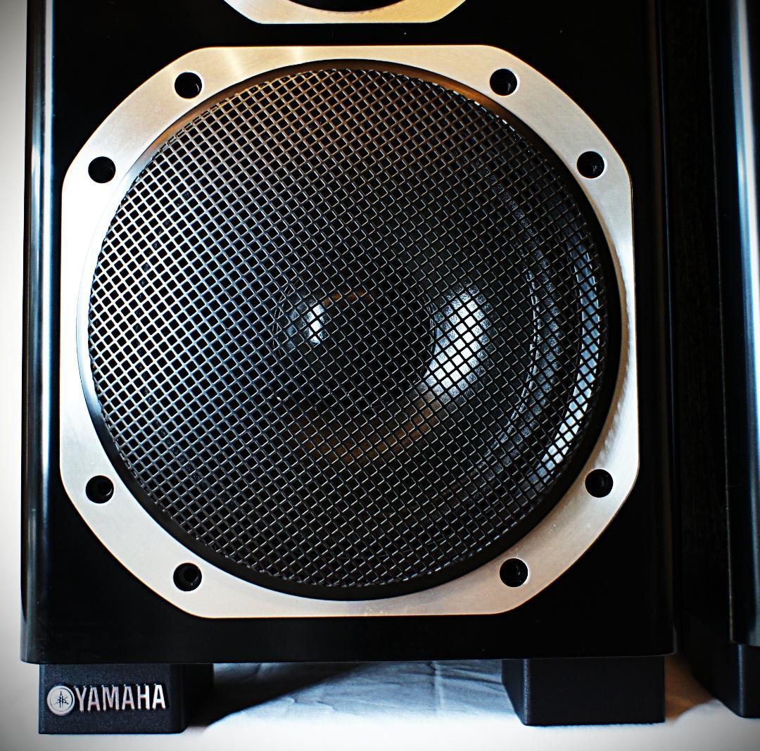 【超美品】YAMAHAスピーカー：NS-555AV　インシュレーター付整備良品