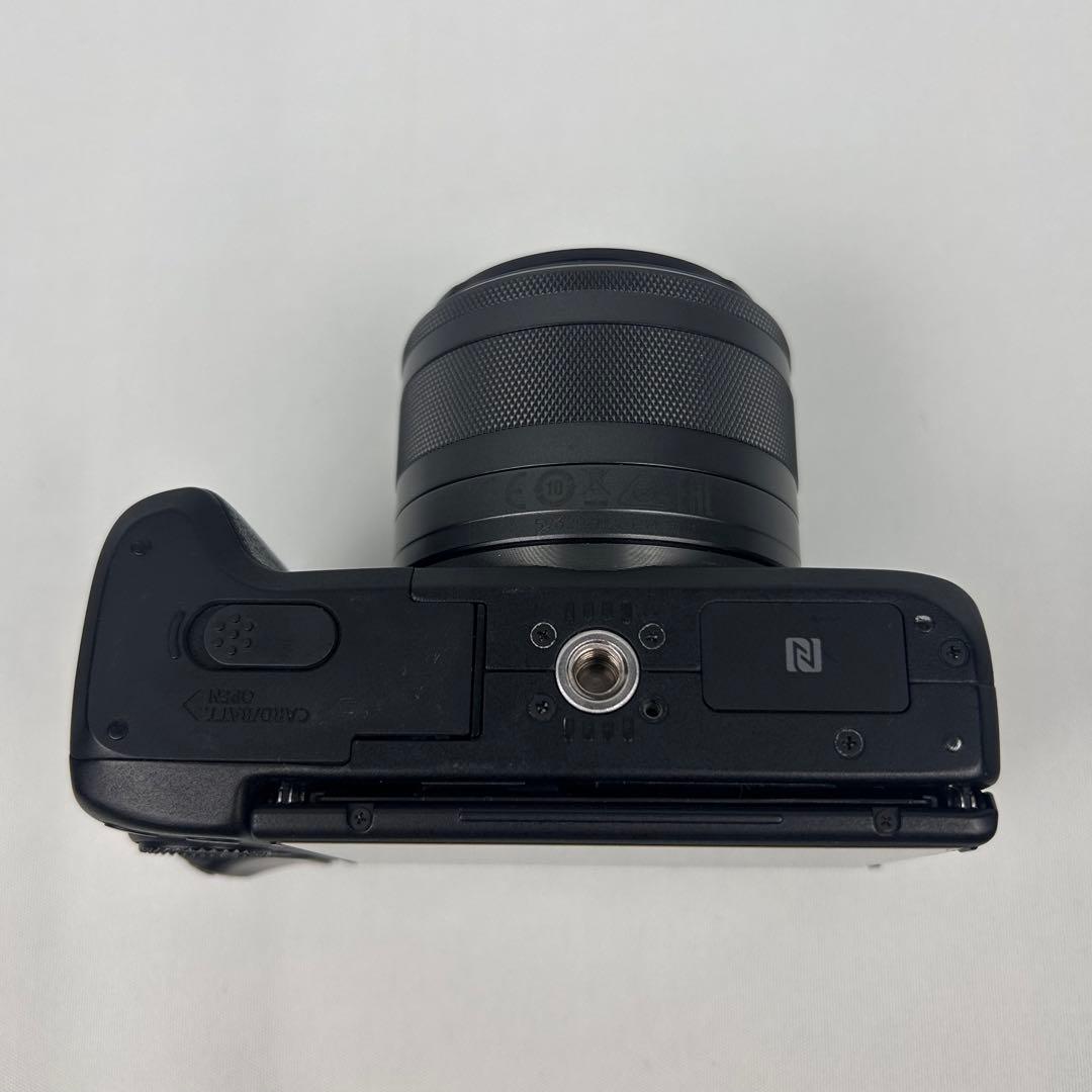 【人気】Canon EOS M3 ダブルレンズキット 22mm単焦点レンズ付き