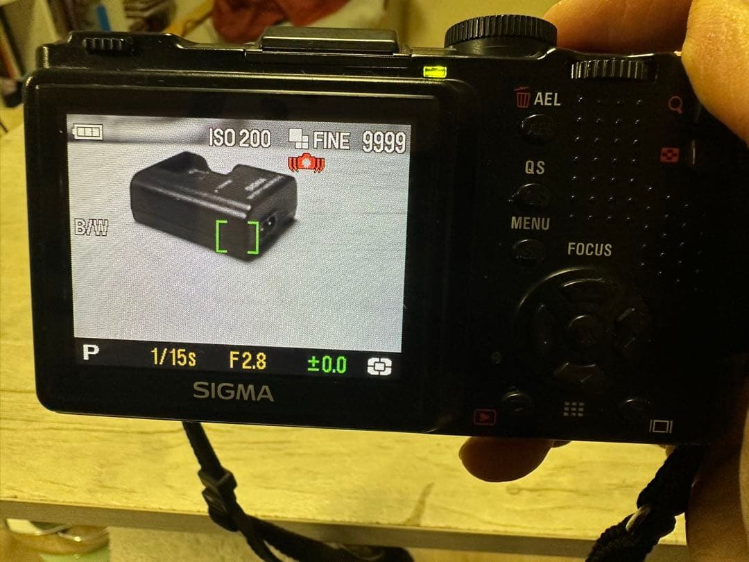 SIGMA DP2x コンパクトデジタルカメラ 24.2mm F2.8 動作品
