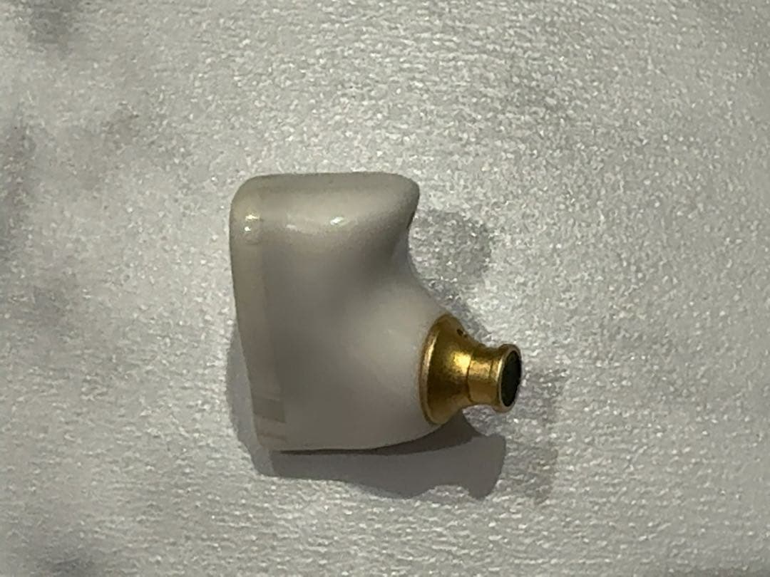 NUARL Inovatör 限定カラー　ホワイト・ポーセレン