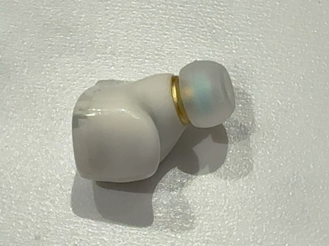 NUARL Inovatör 限定カラー　ホワイト・ポーセレン